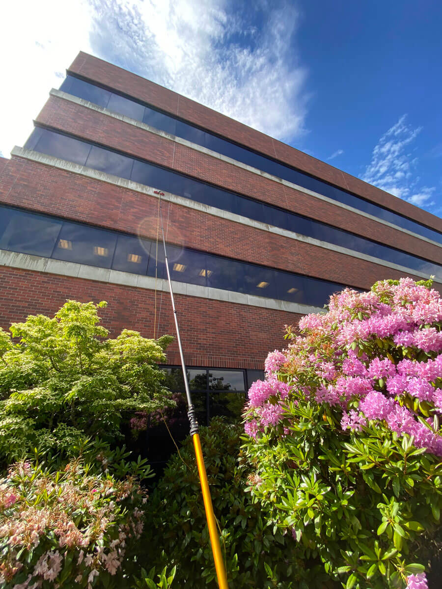 Eugene Pressure Washing Cutting Edge Window Cleaning