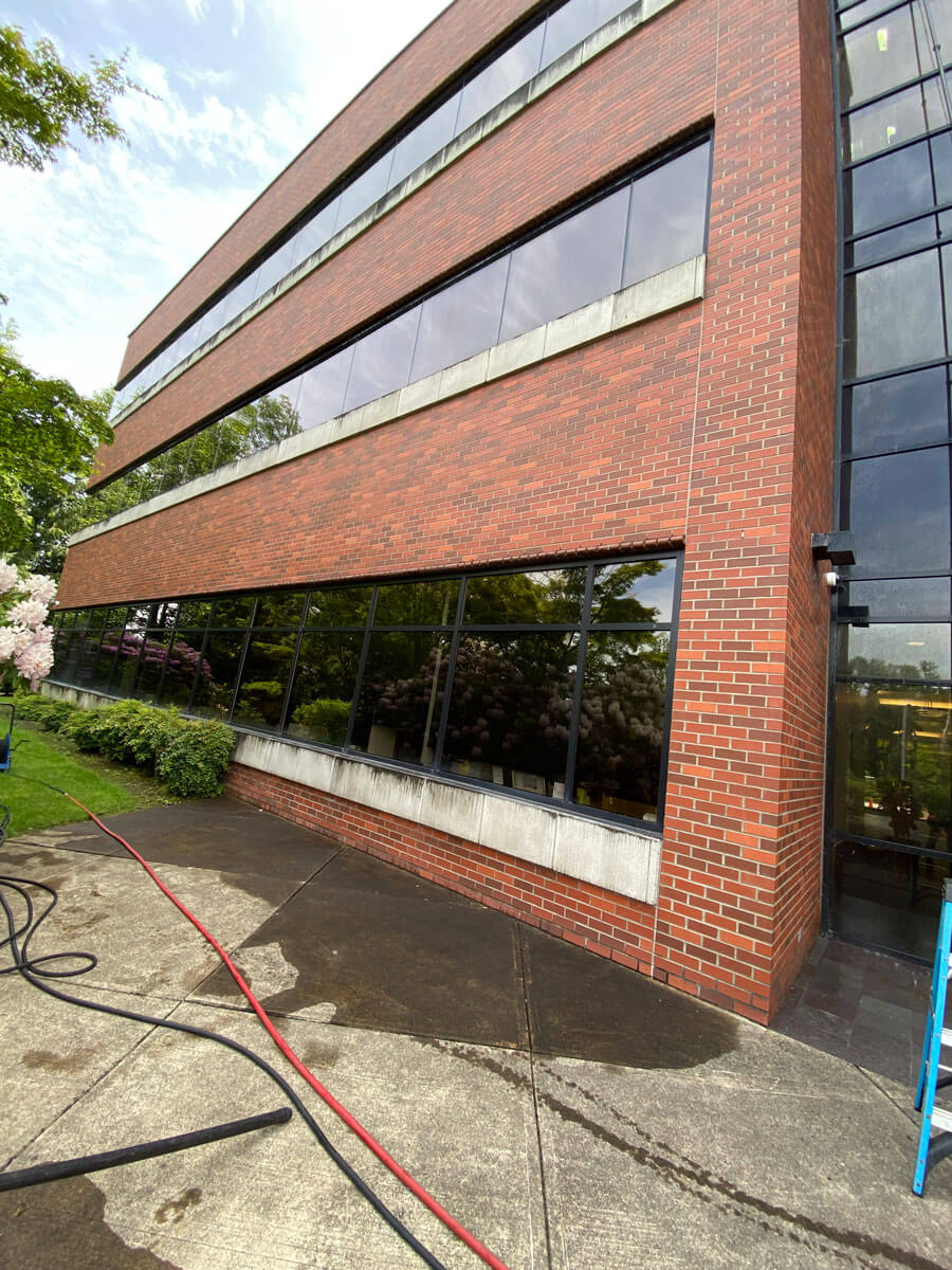 Eugene Pressure Washing Cutting Edge Window Cleaning
